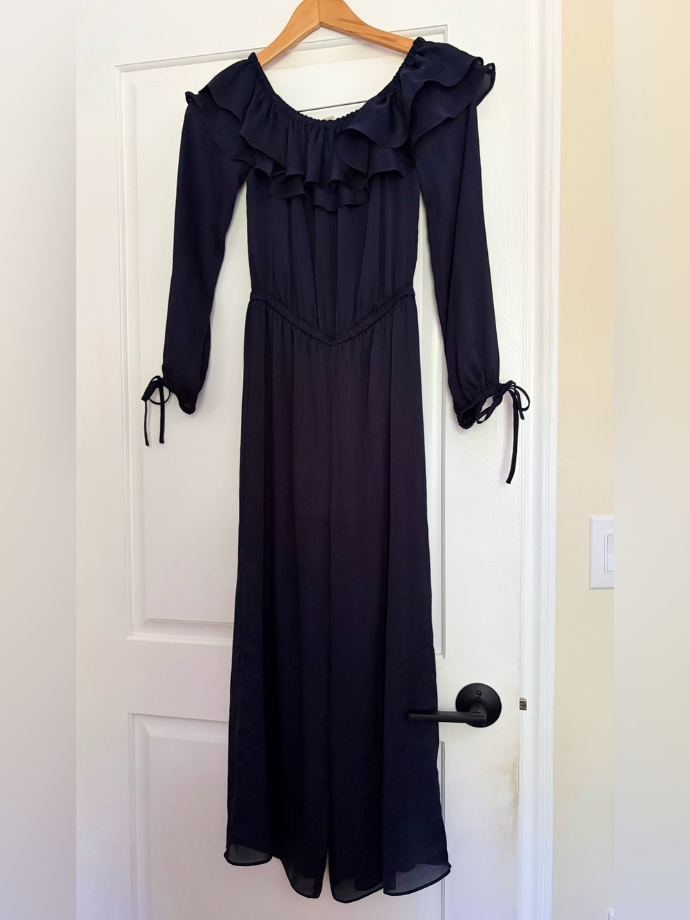 Michael Kors Black Ruffle-Trim Long Sleeve Jumpsuit (XS)